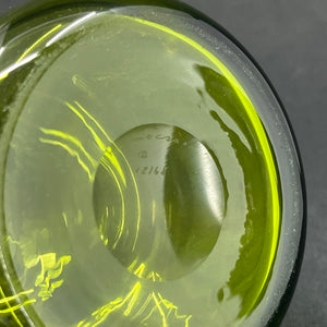Majgrøn vase fra Holmegaard, 10,5 cm.