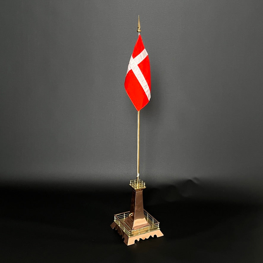 STOR flagstang i messing og kobber