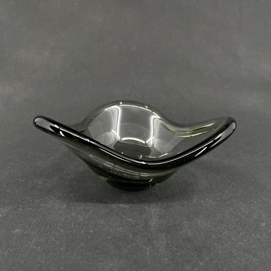 Small smoke Fionia dish, 7 cm.