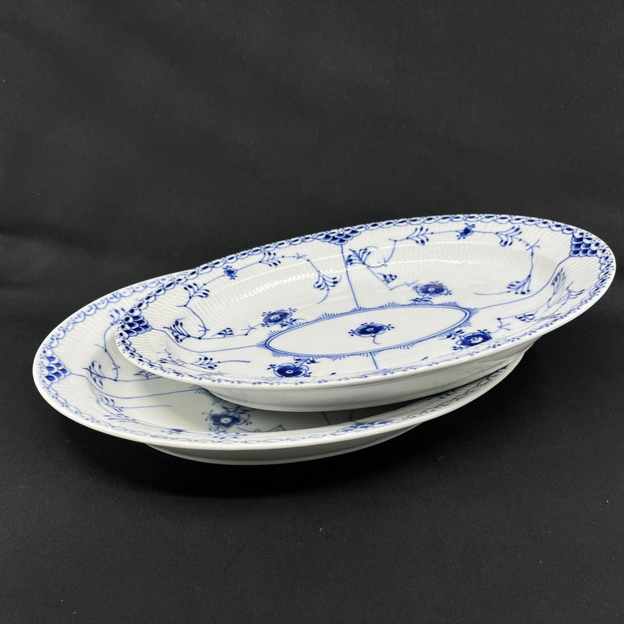 Musselmalet Halvblonde ovalt fad, 34,5x26,5 cm.
