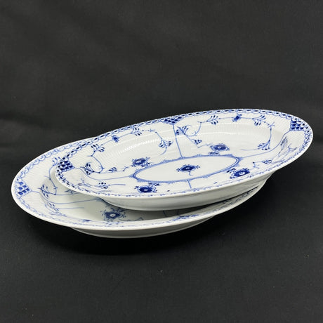 Musselmalet Halvblonde ovalt fad, 34,5x26,5 cm.