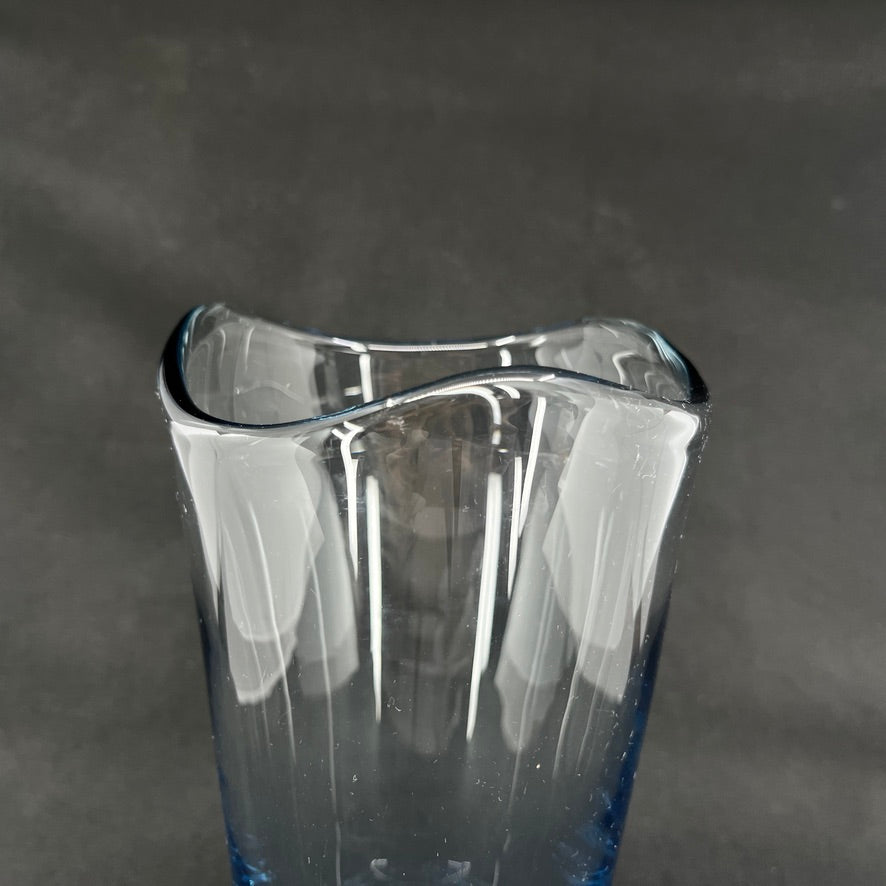 Akva vase from Holmegaard with curved edge