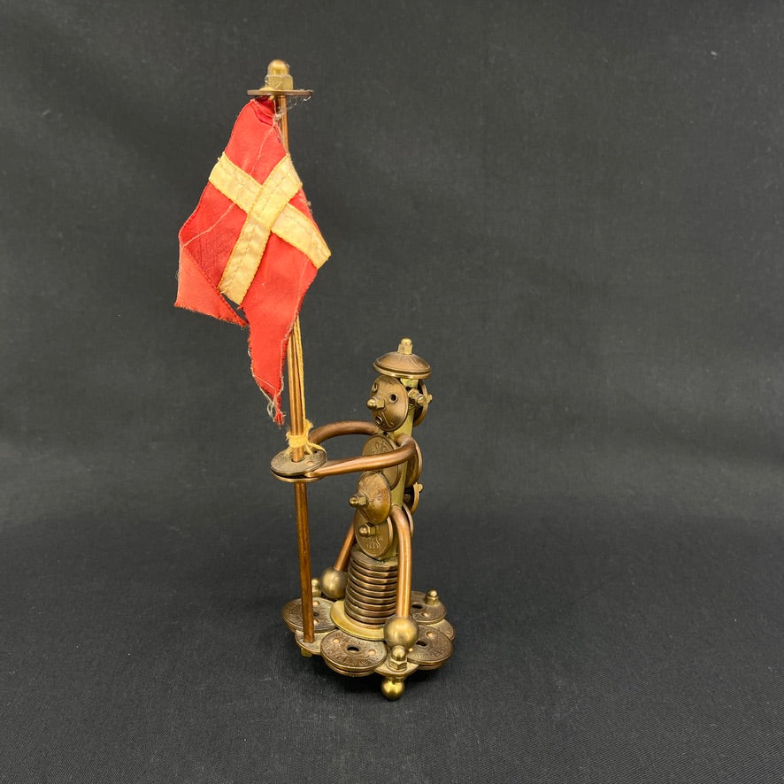 Flagstang af gamle mønter, 23 cm.