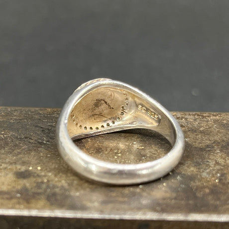 Ring i sølv med initialer