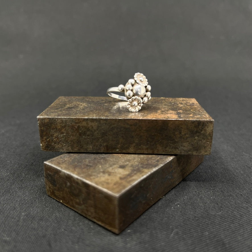 Danish art nouveau ring in silver, size 54
