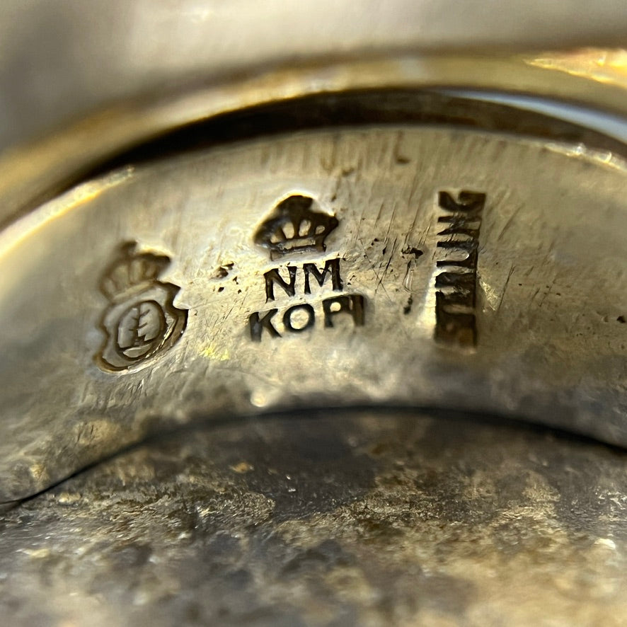 Ormehovedring af Kay Bojesen, str. 54
