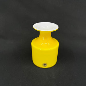 Gul Carnaby vase, 13,5 cm.