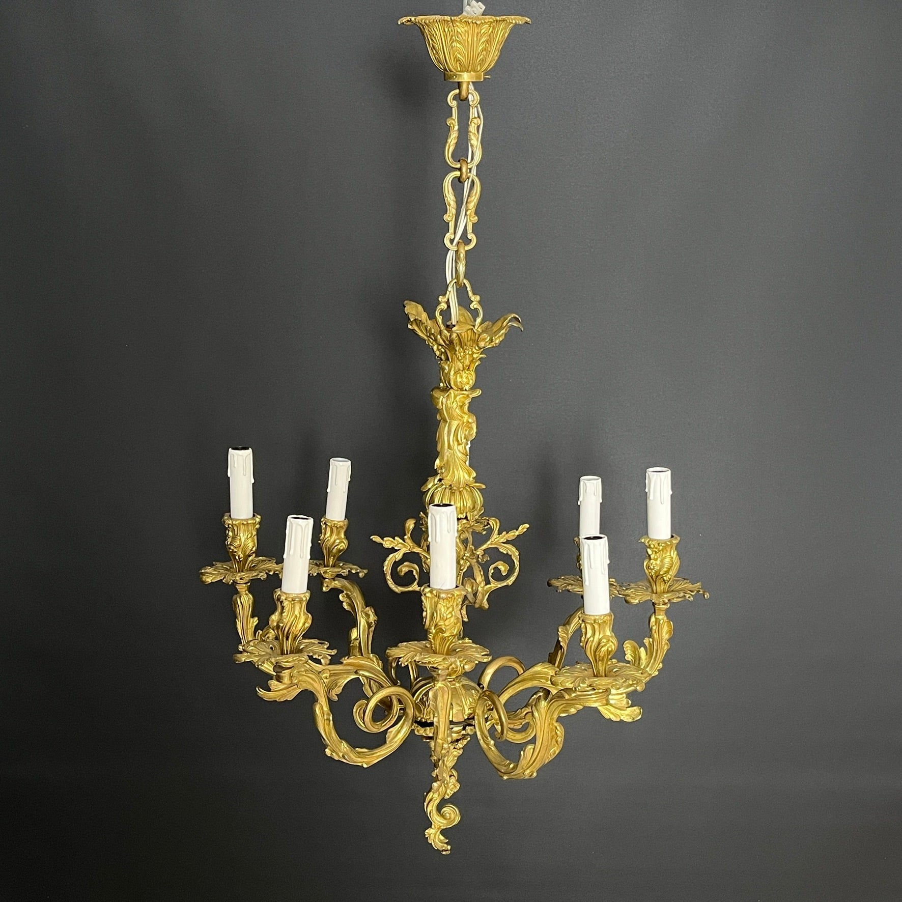 Flot stor forgyldt lysekrone fra 1900 tallets begyndelse