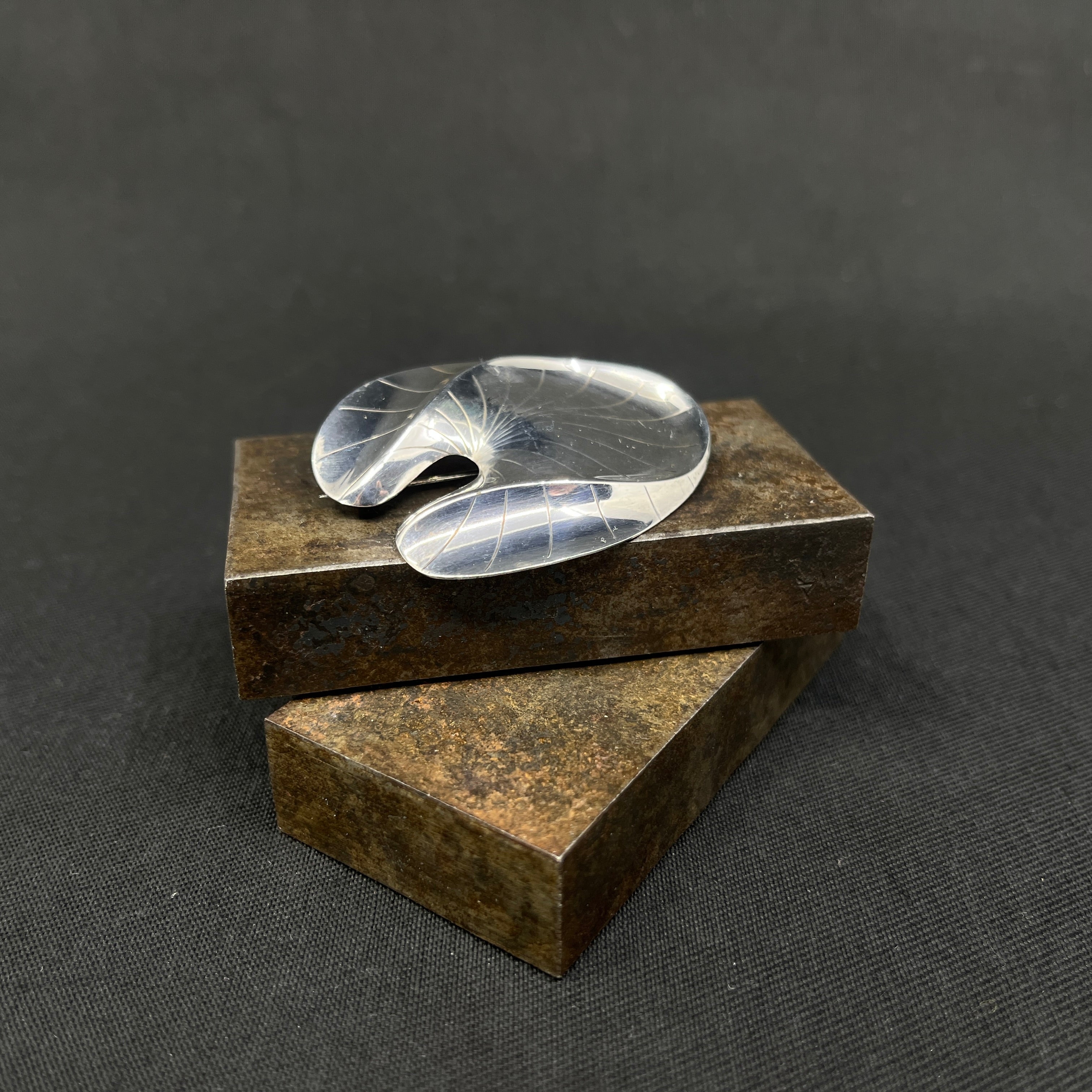 Broche fra 1960'erne fra Hermann Siersbøl