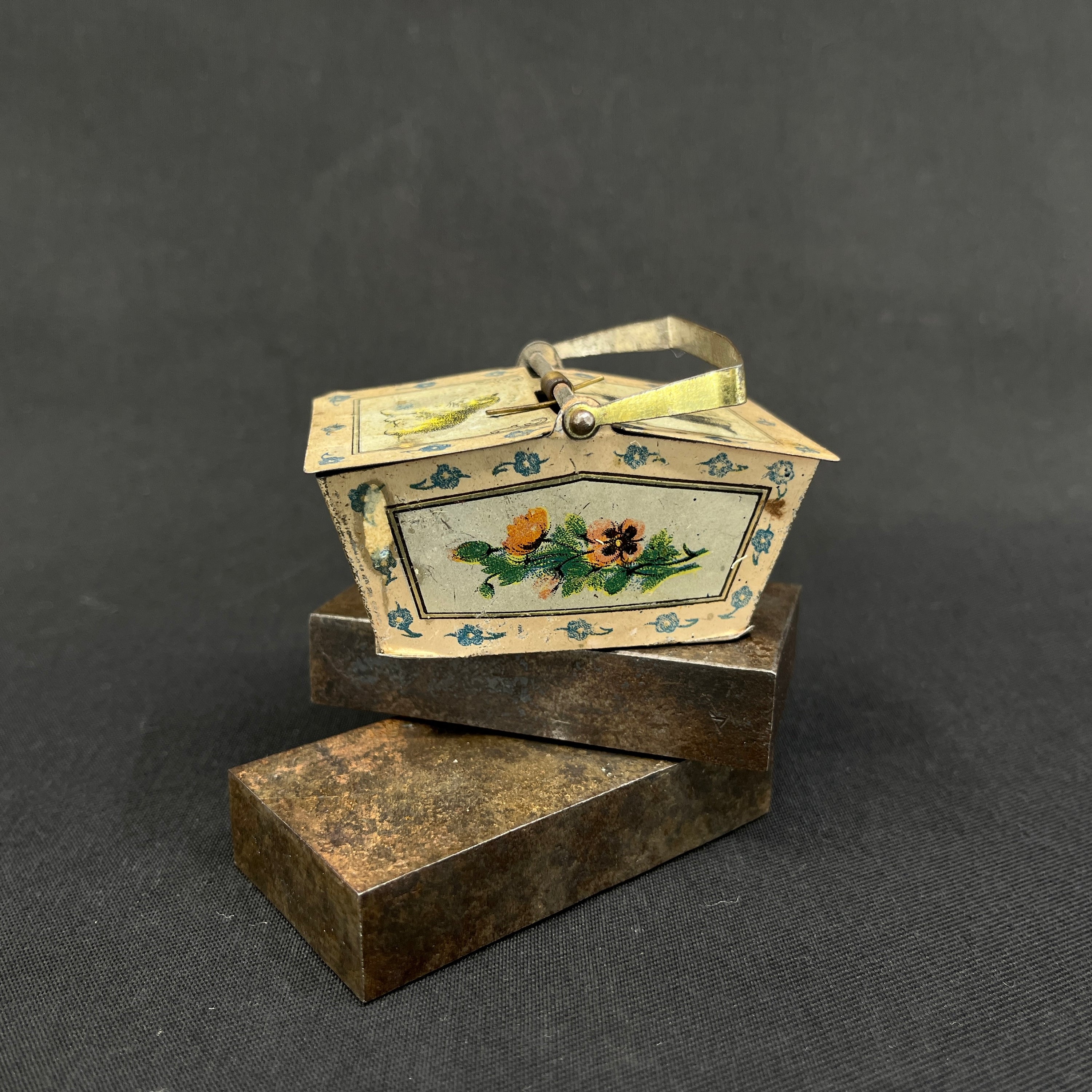 Older German toy - basket with cats