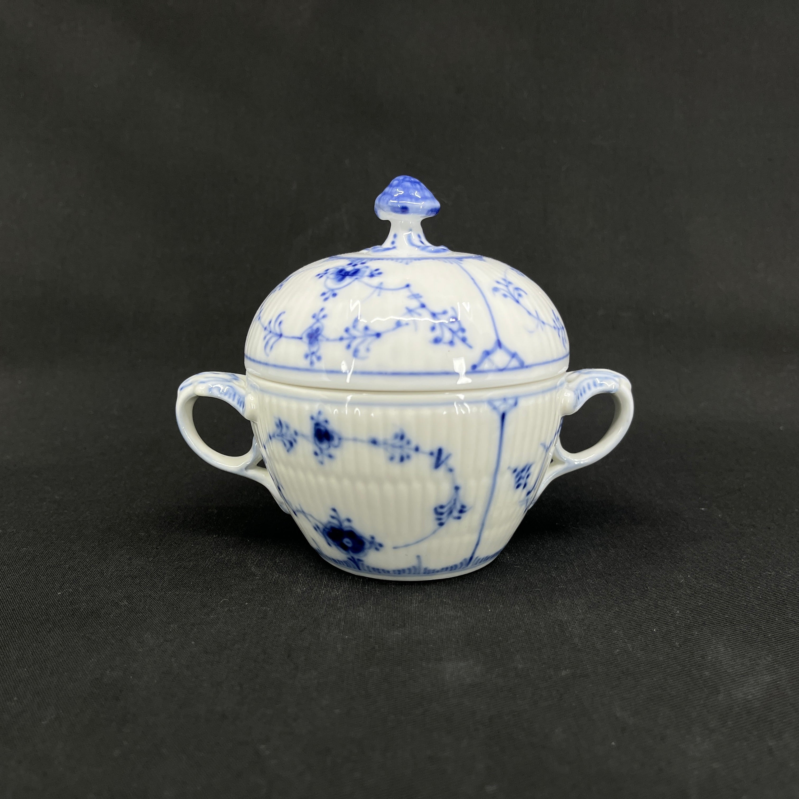 Musselmalet Riflet sukkerskål, 1/244