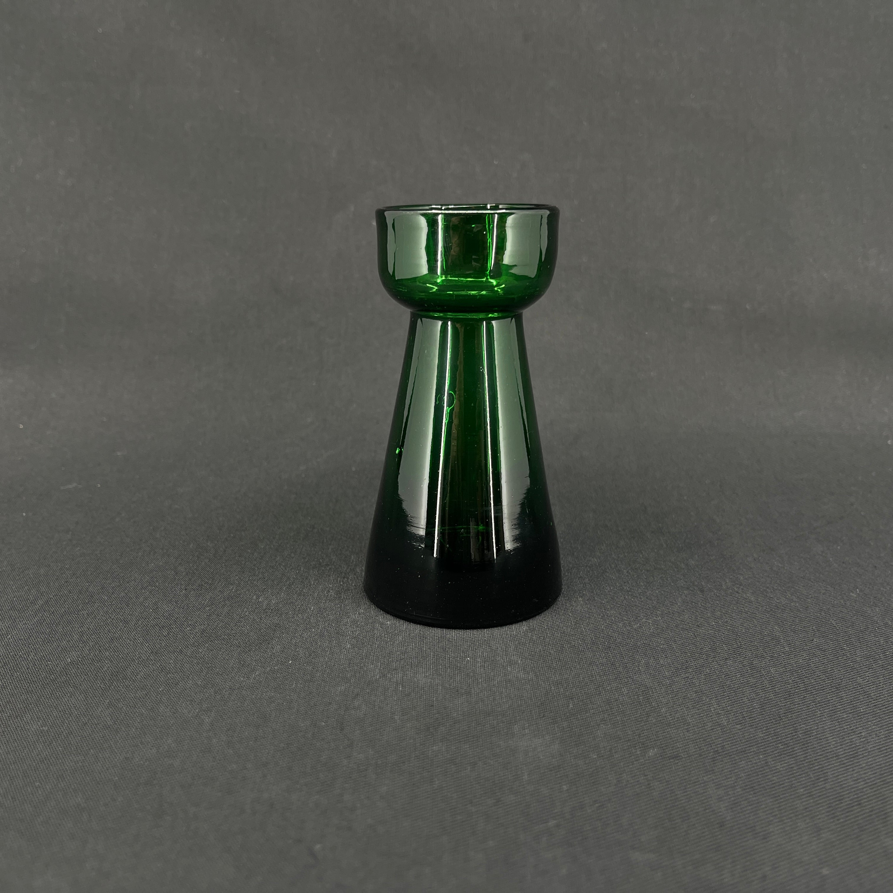 Grønt tulipanglas fra Holmegaard