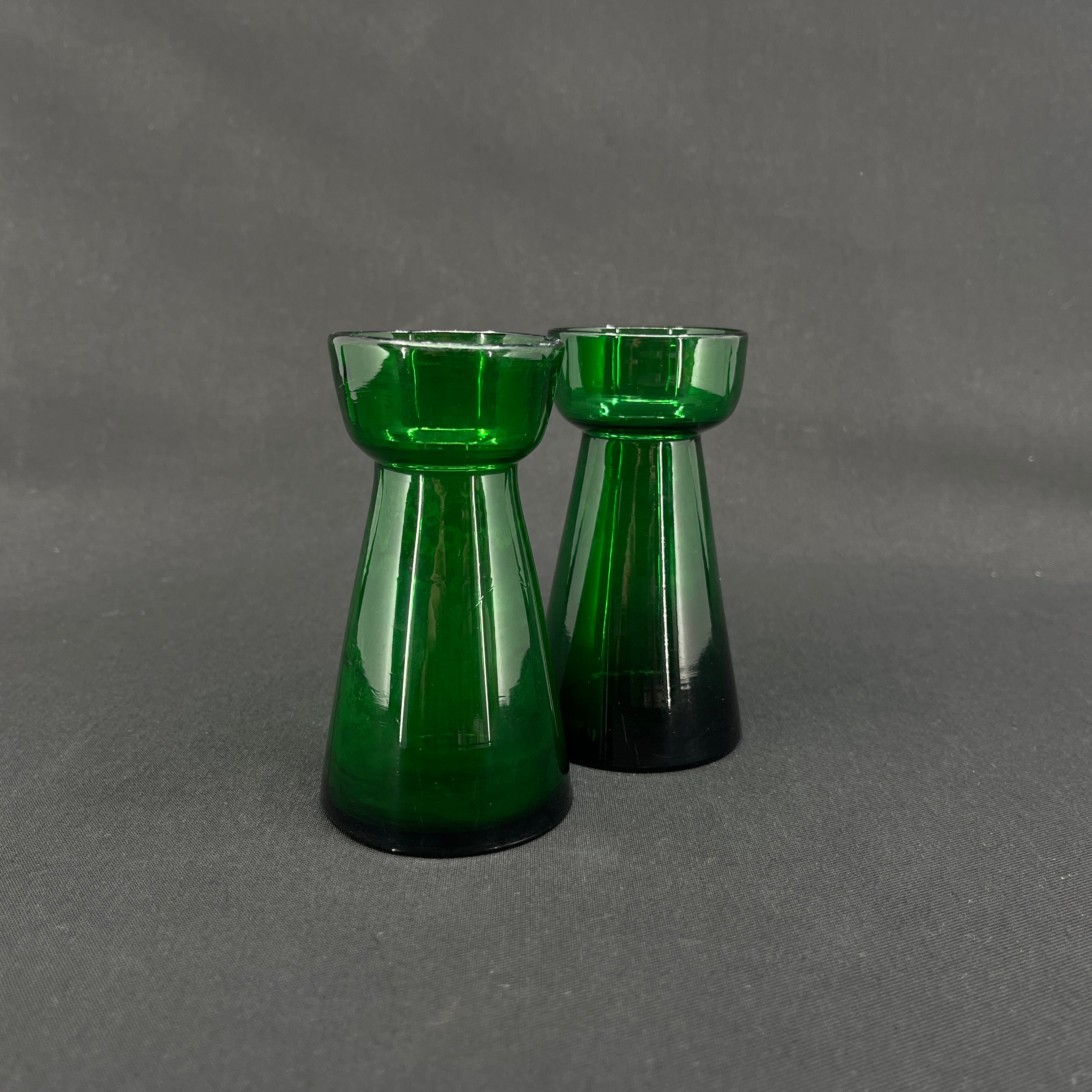 Grønt tulipanglas fra Holmegaard, mathed