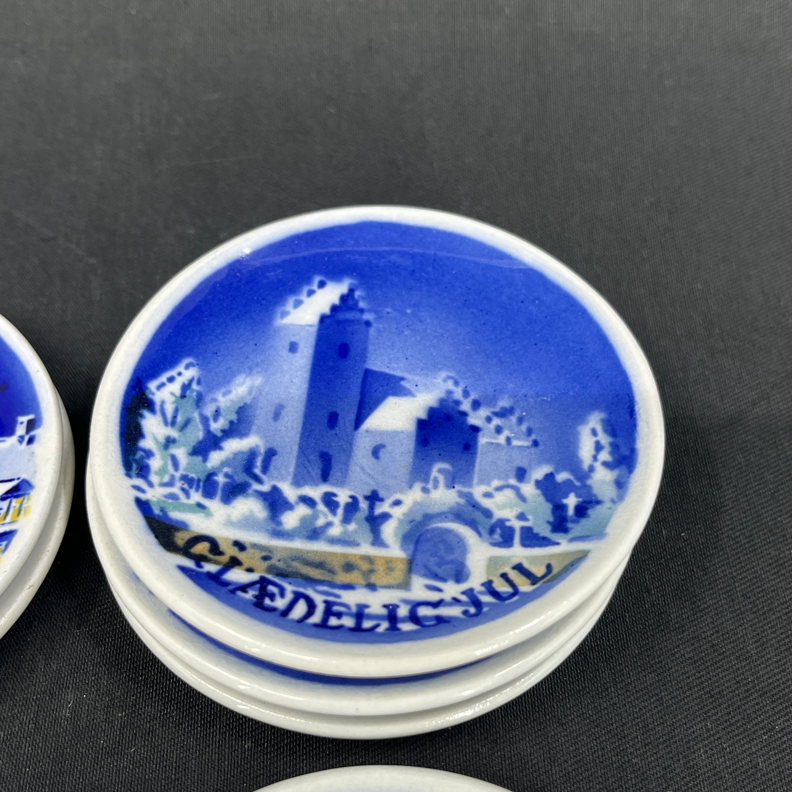 Small Christmas plates from Aluminia plates from the 1930s