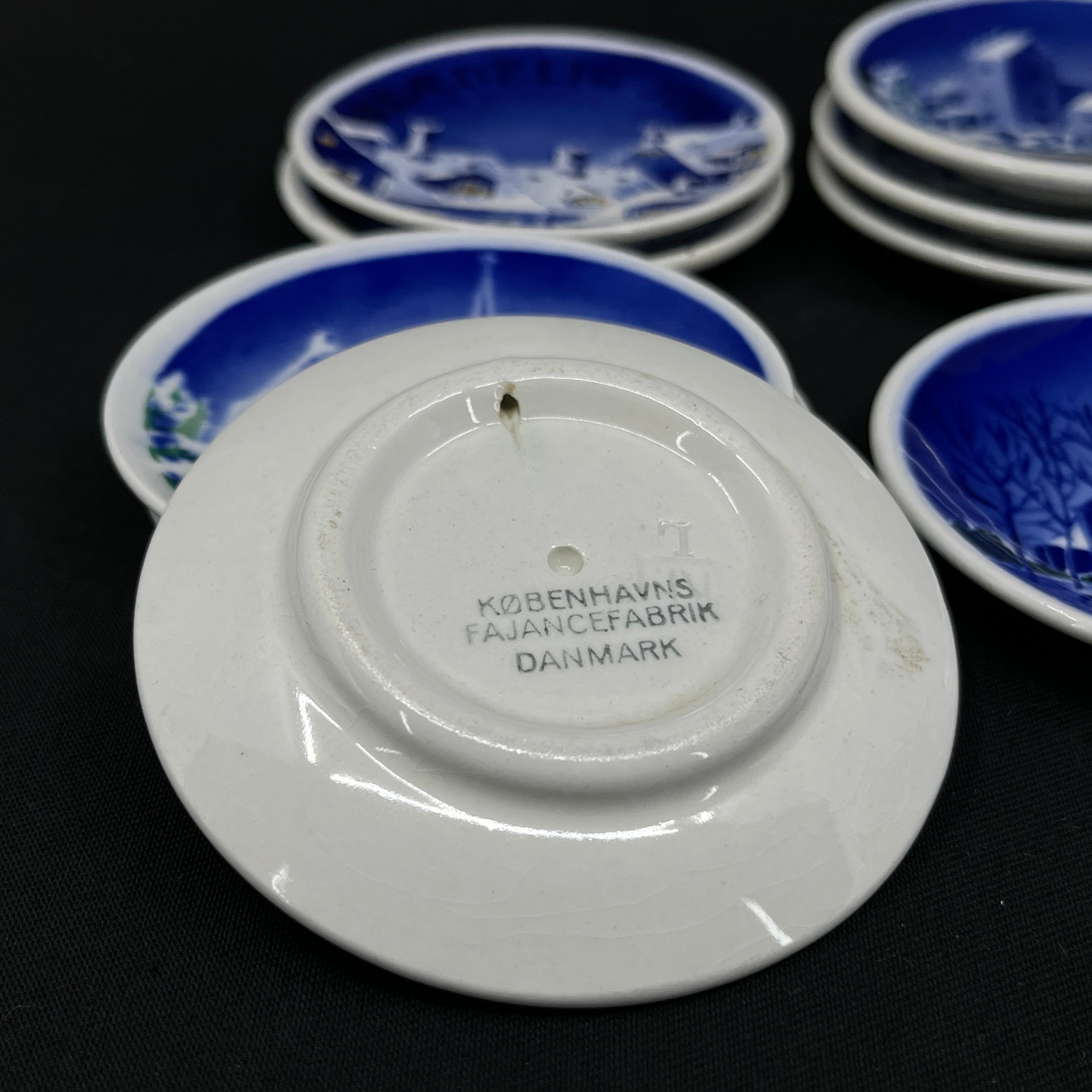 Small Christmas plates from Aluminia plates from the 1930s