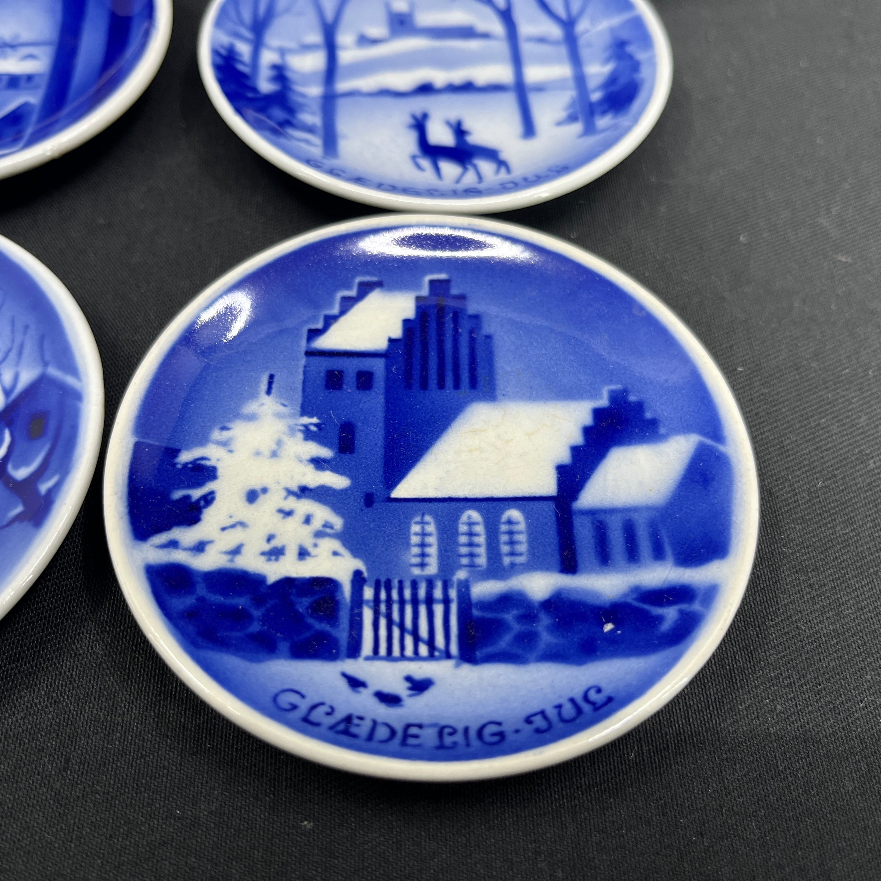 Small Christmas plates from Aluminia plates from the 1930s