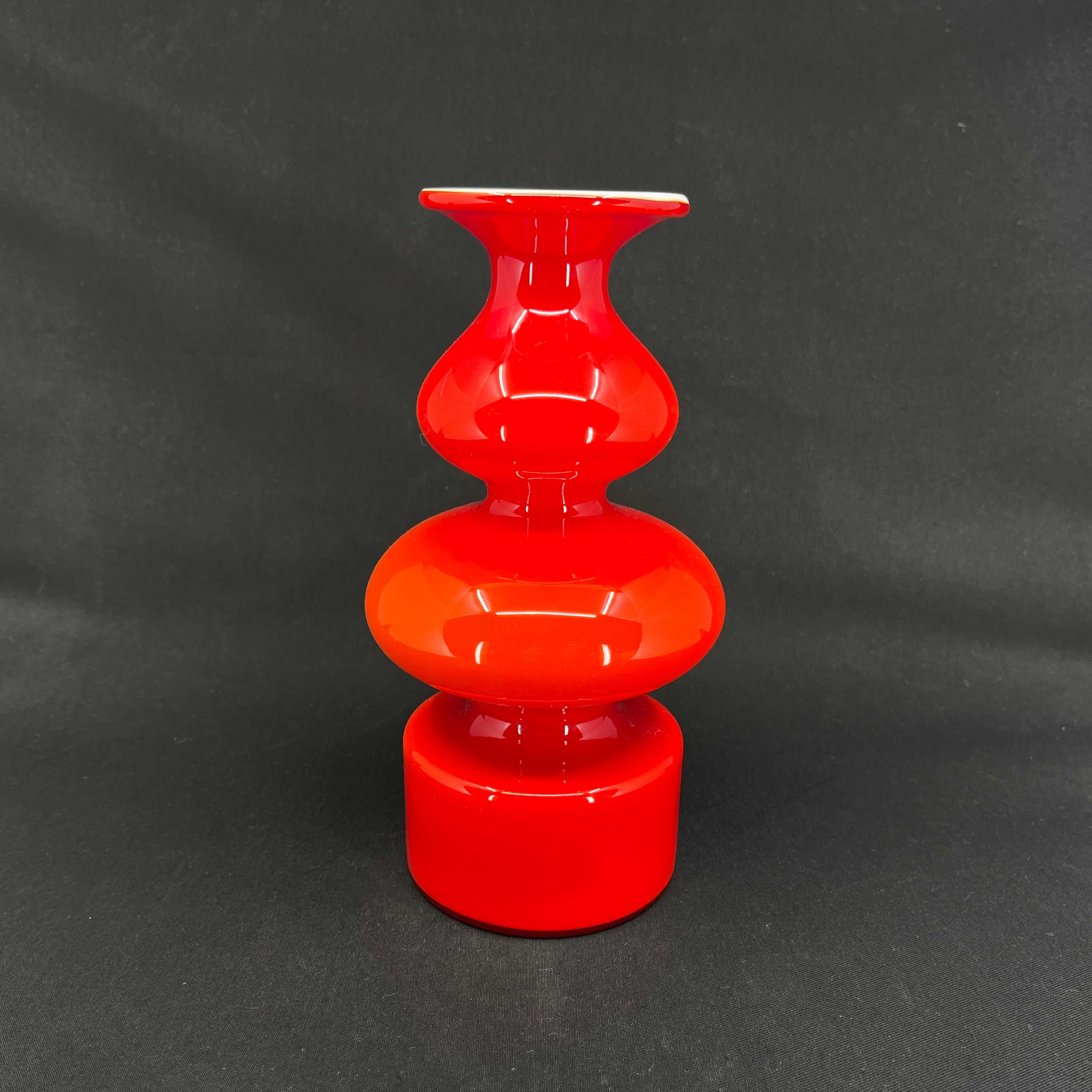 Rød Carnaby vase, 22,5 cm.