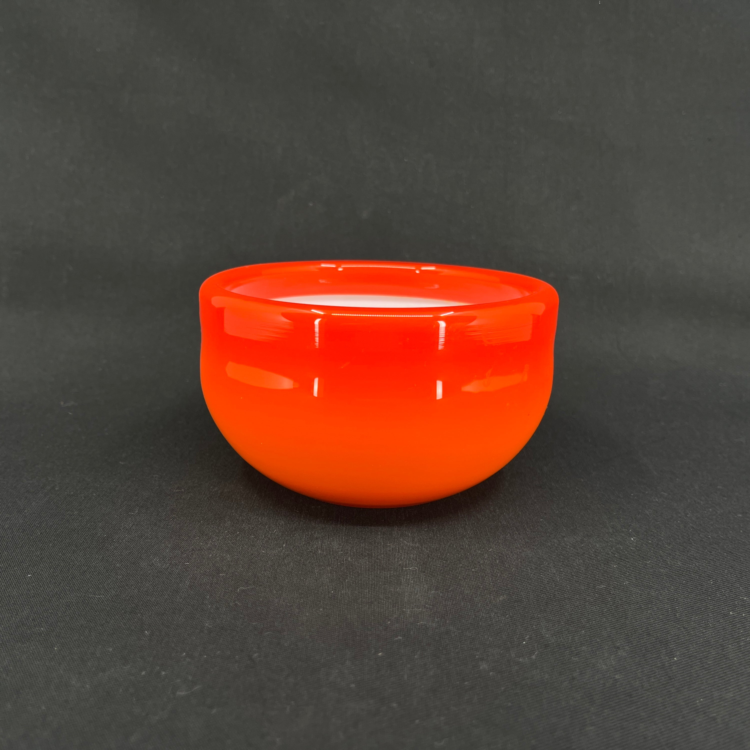 Rote Palet-Schale, 13 cm.