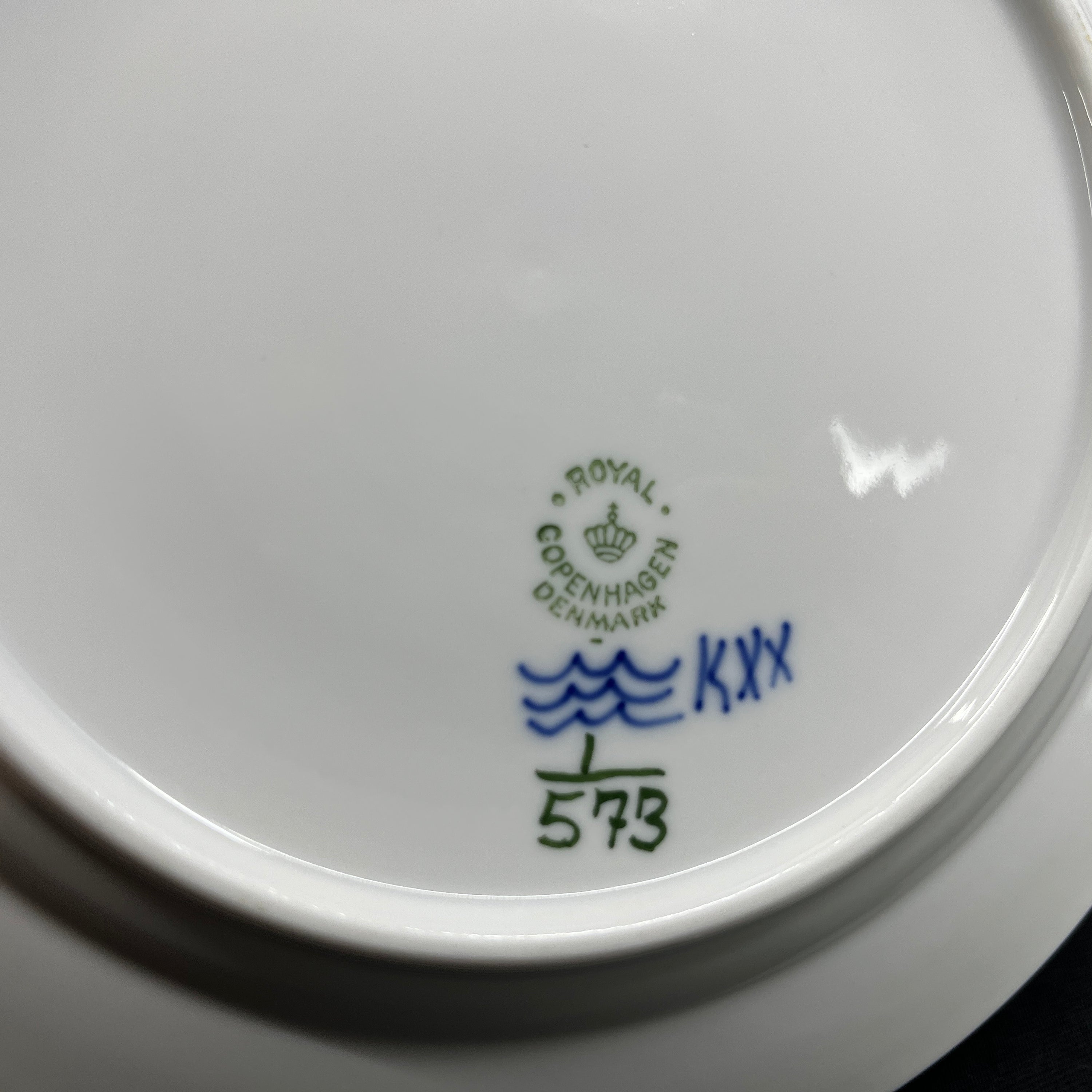 Blue Fluted Half Lace large cake plate, 19 cm.1. assortment,