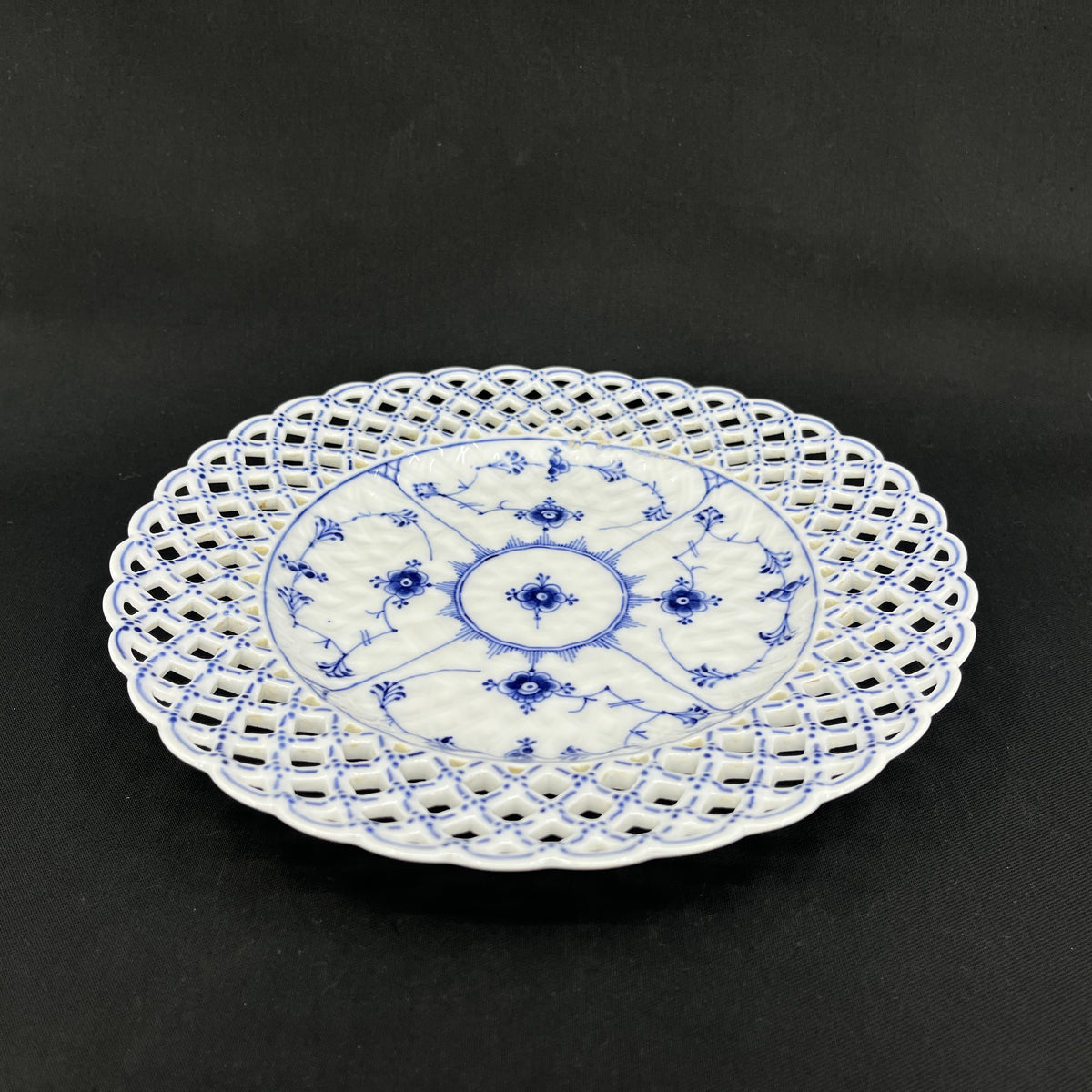 Musselmalet Helblonde desserttallerken, 1/1099