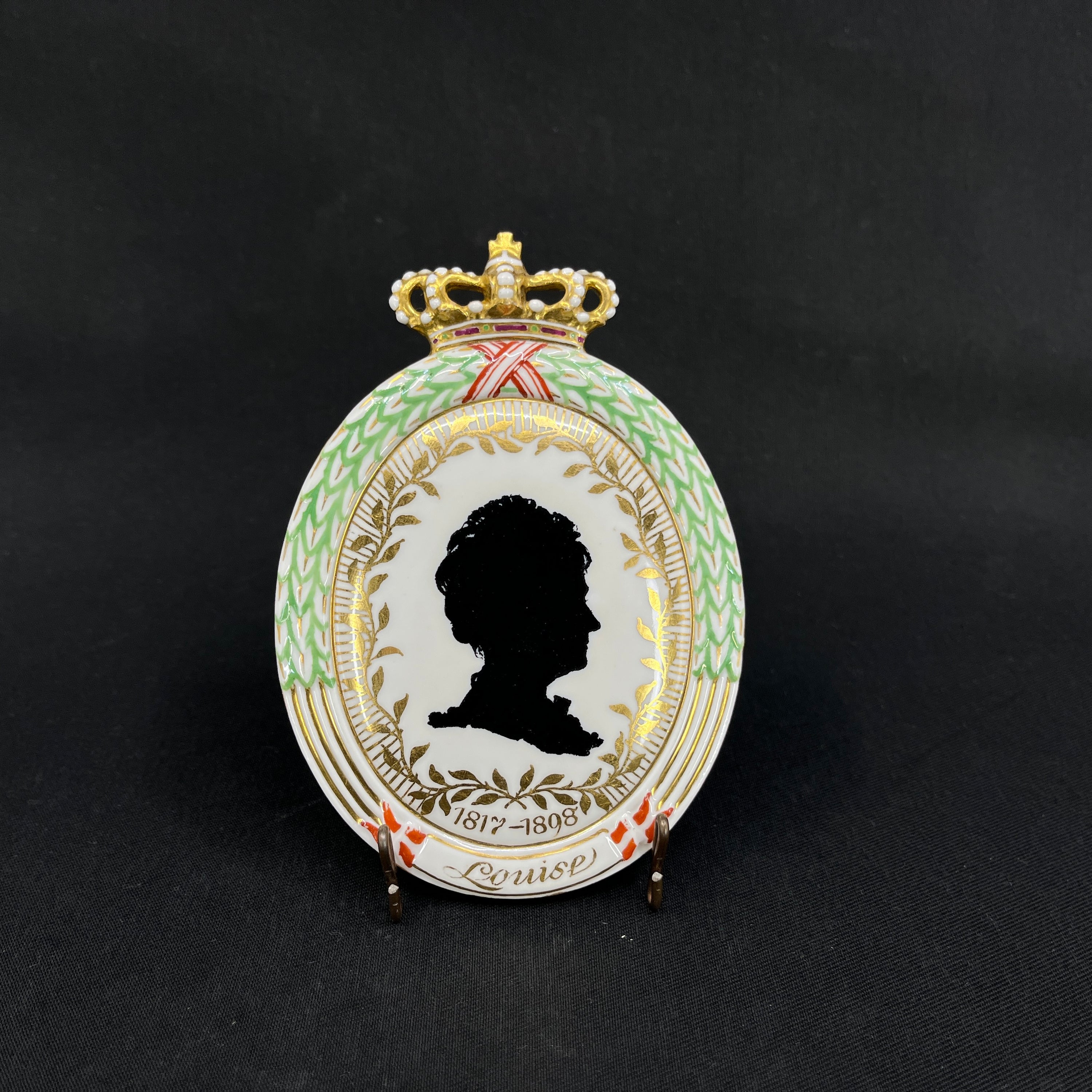 Royal Copenhagen silhouette platte - Dronning Louise 1817-1898