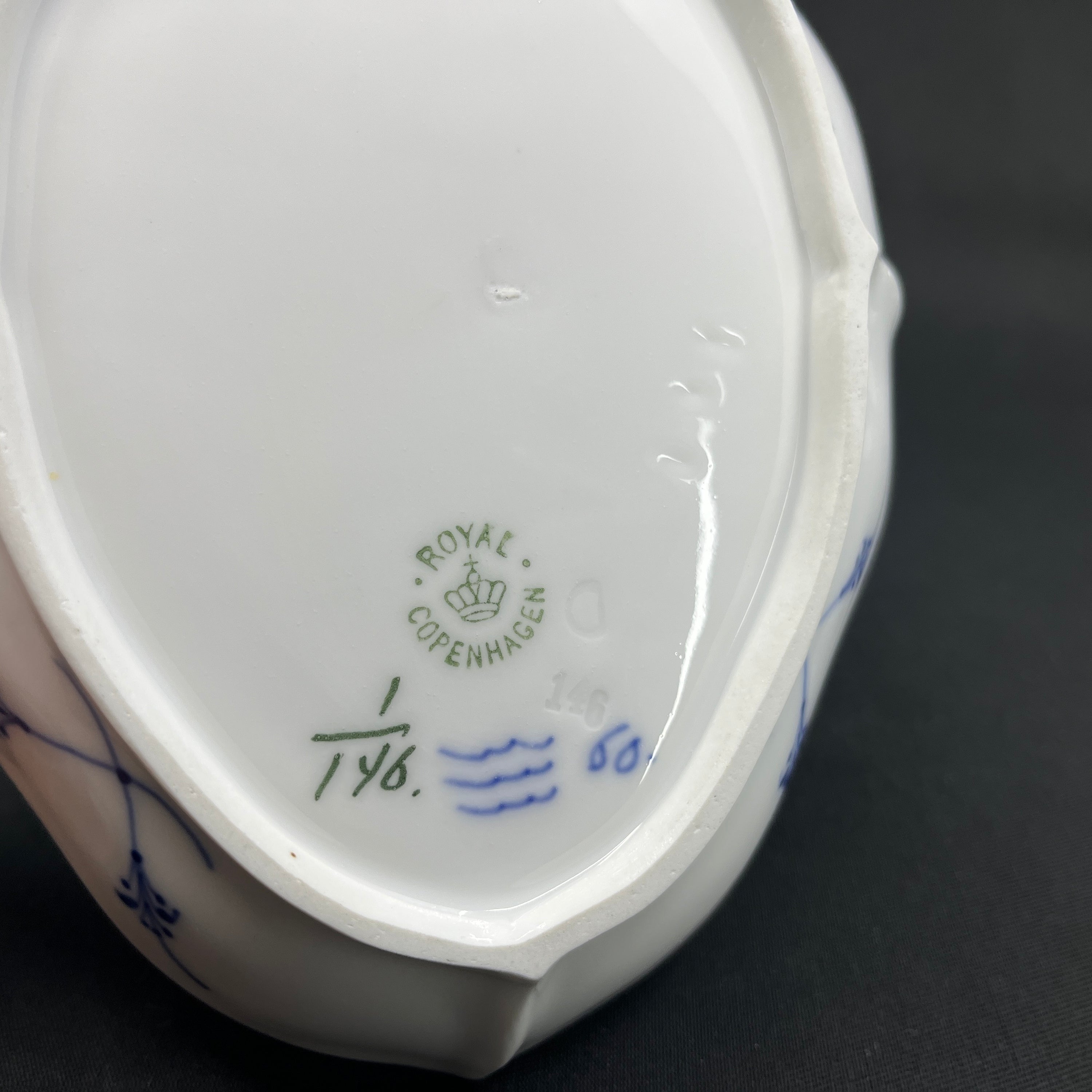 Blue Fluted Fluted Small Dish, 1/146, 1898-1923