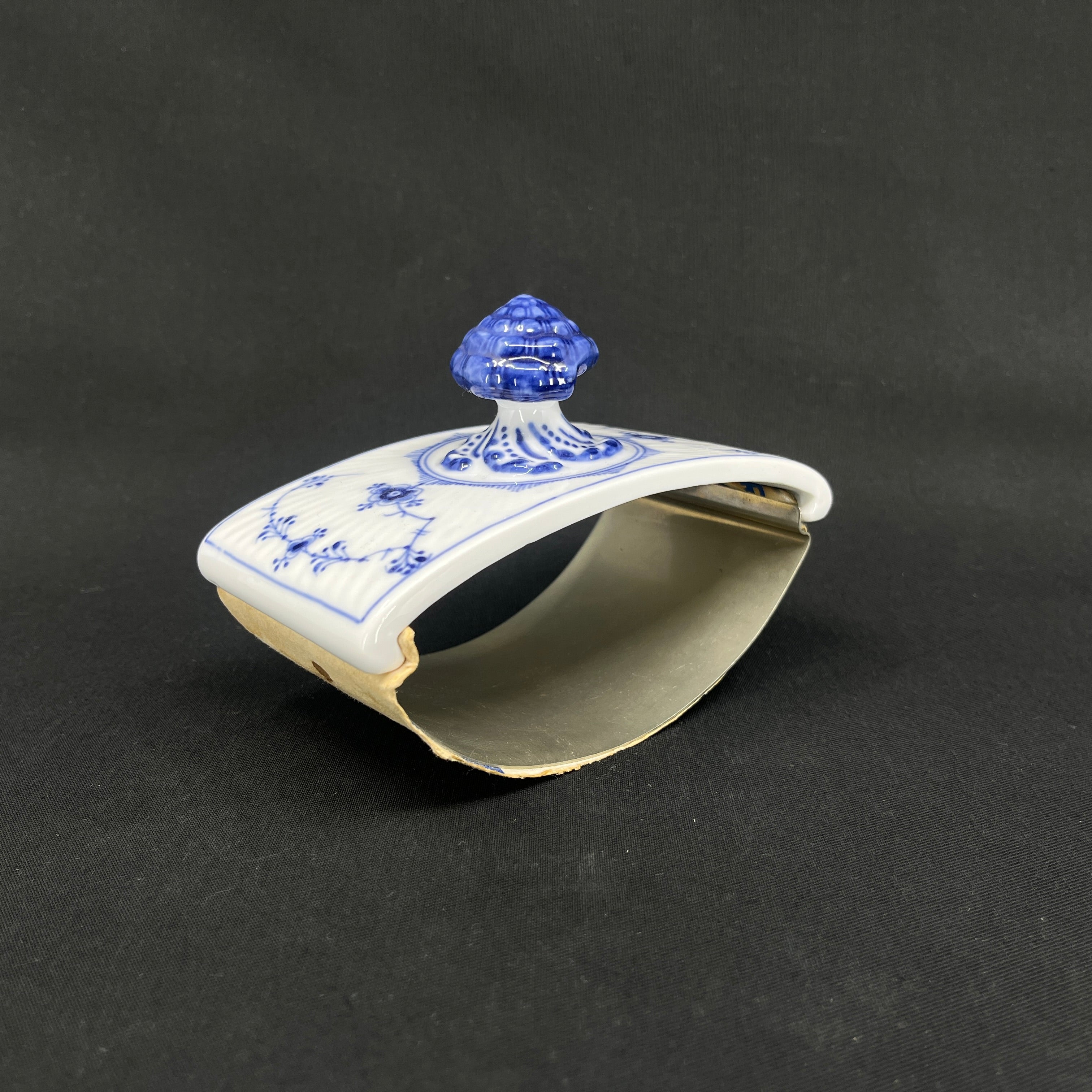 Blaue geriffelte Tintenwiege