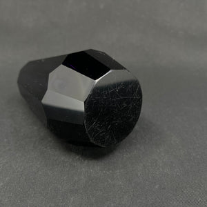 Manganese art deco vase, 12 cm.