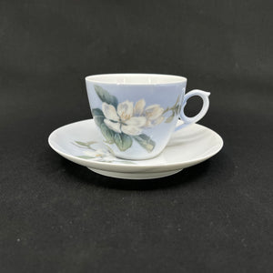 Art nouveau coffee cup from Royal Copenhagen - Apple flower
