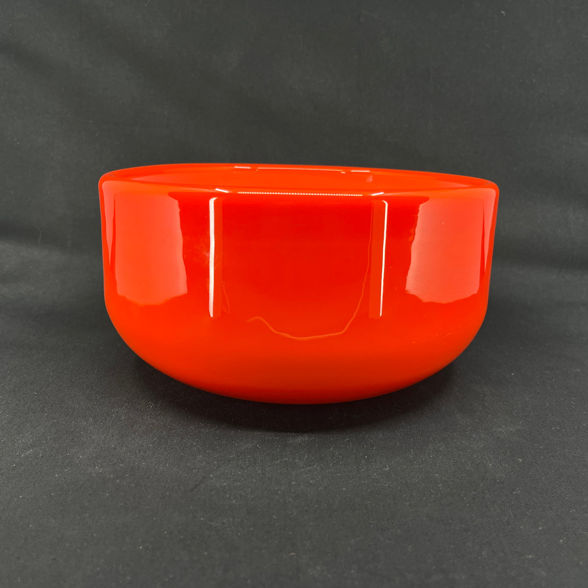 Rød Palet skål, 24 cm.