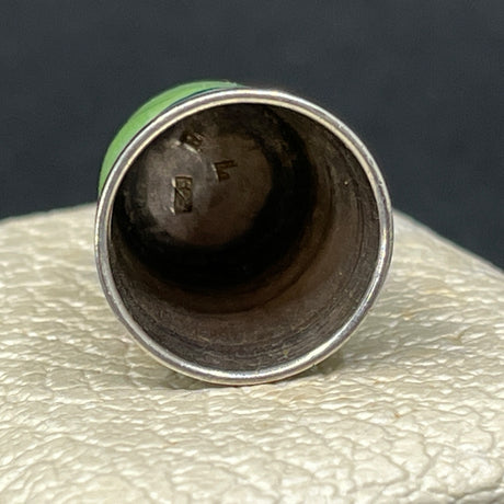 Thimble in silver and enamel in box