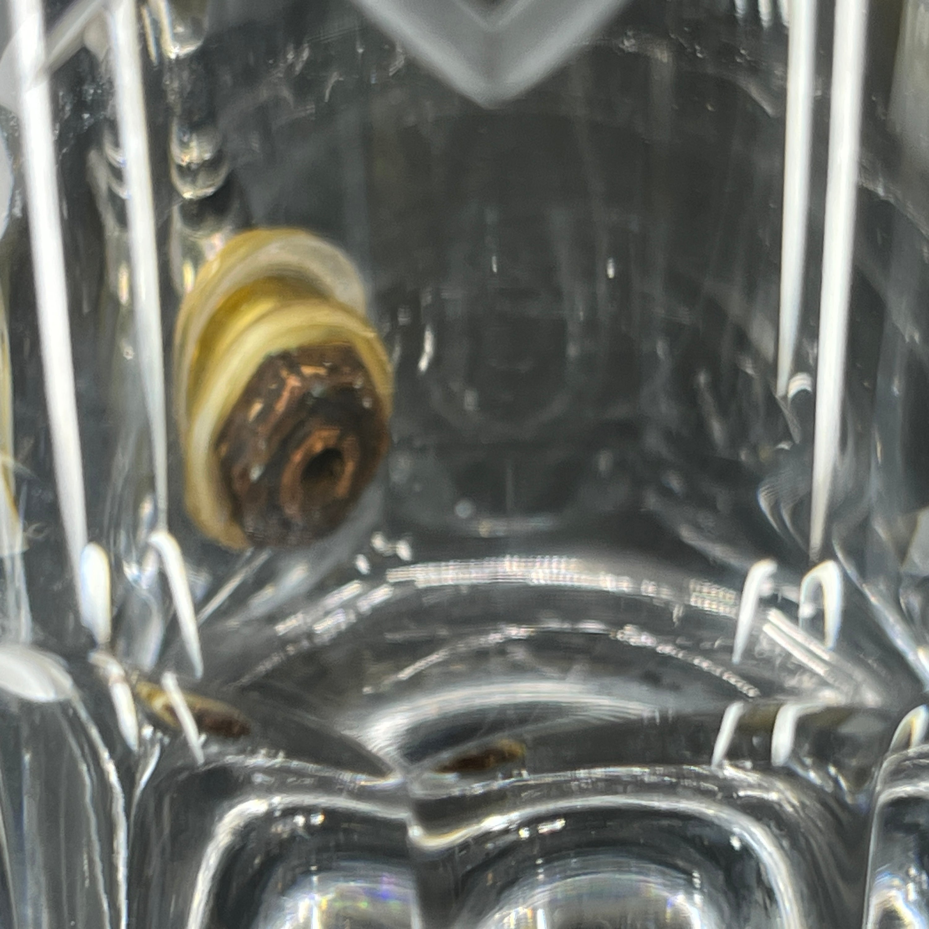 Sjælden whisky dispenser fra Val Saint Lambert med frimurer-symboler