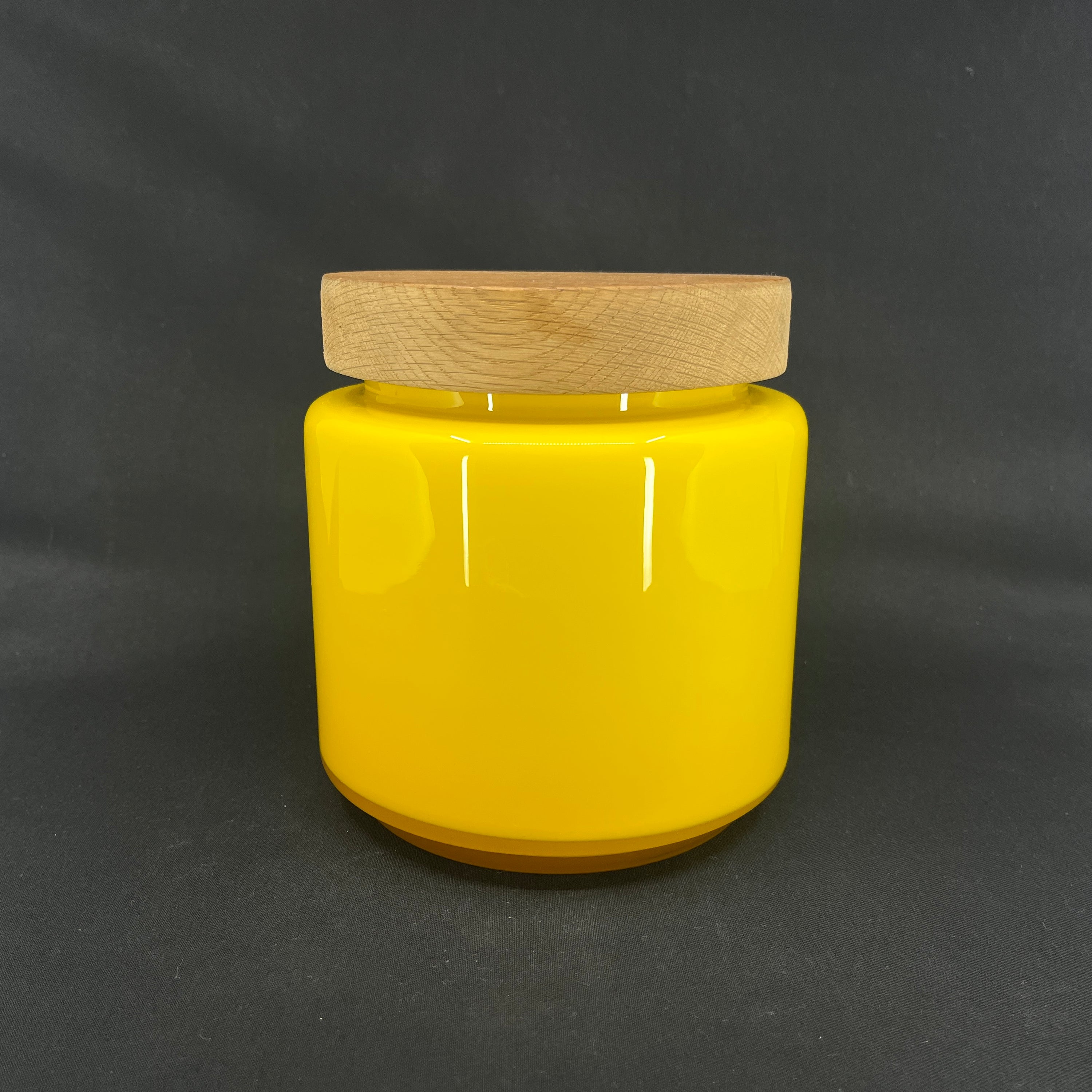 Yellow Palet jar - 17 cm.