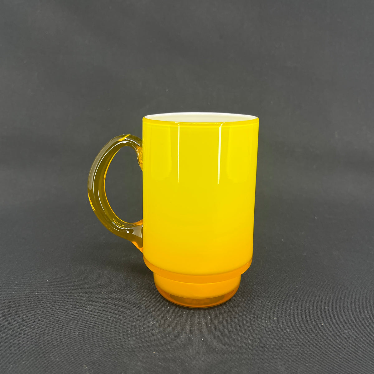Yellow Palette mug, 10.5 cm.