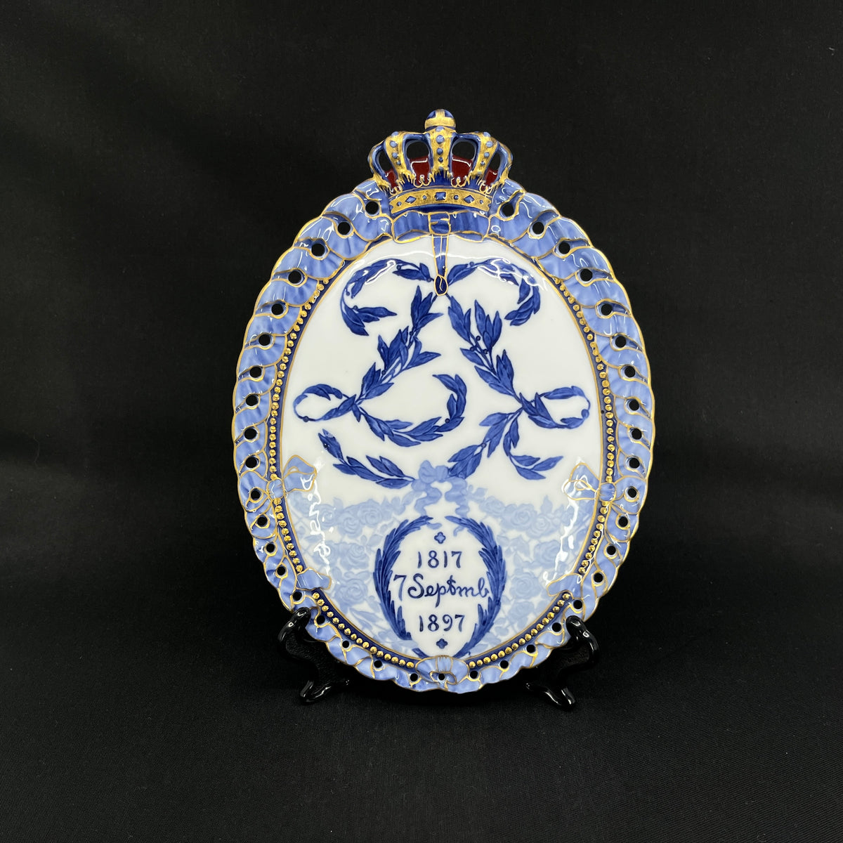 Royal Copenhagen commemorative plate from 1897 with gold