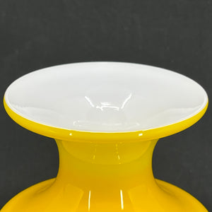 Yellow Carnaby vase, 13.5 cm.