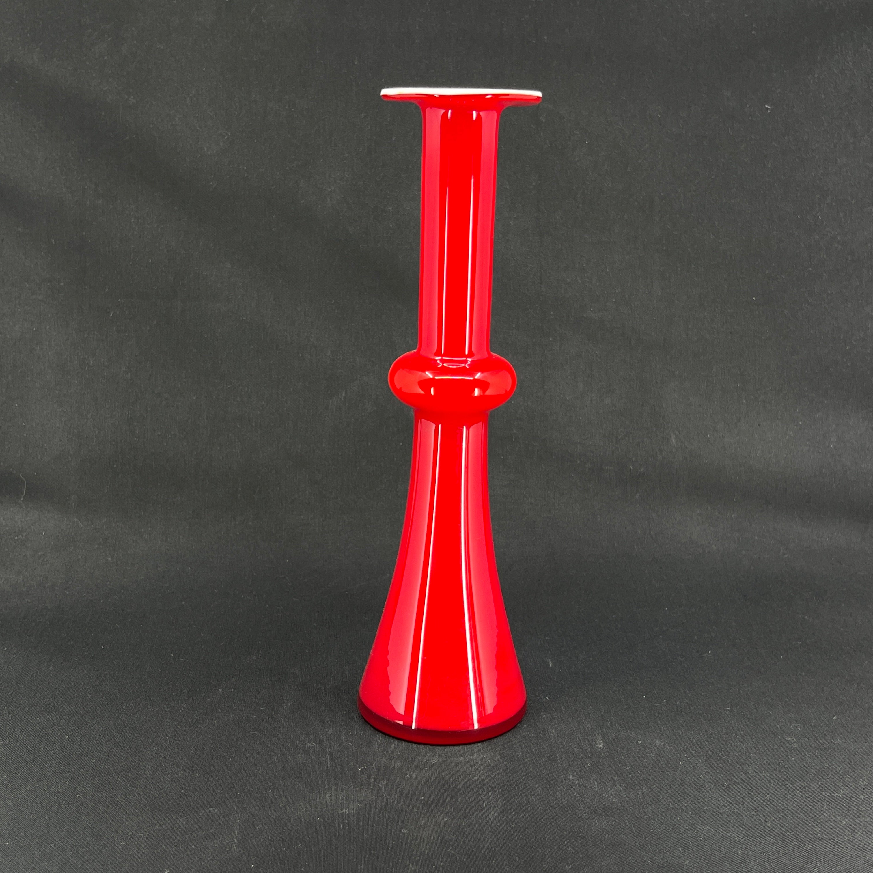 Rød Carnaby vase, 26 cm.