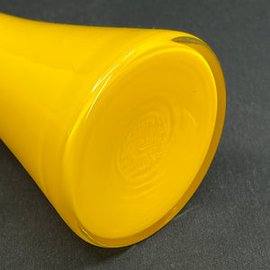 Yellow Carnaby vase, 26.5 cm.