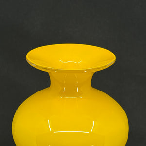 Yellow Carnaby vase, 23.5 cm.