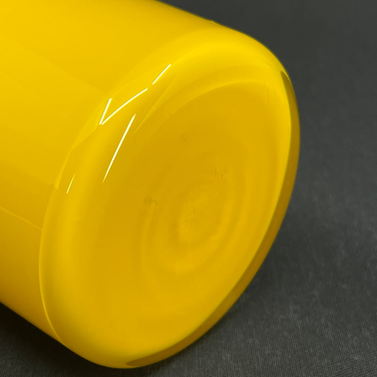 Yellow Carnaby vase, 23.5 cm.