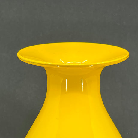 Gul Carnaby vase, 30,5 cm.