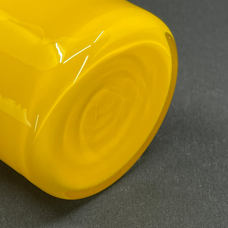 Gul Carnaby vase, 30,5 cm.