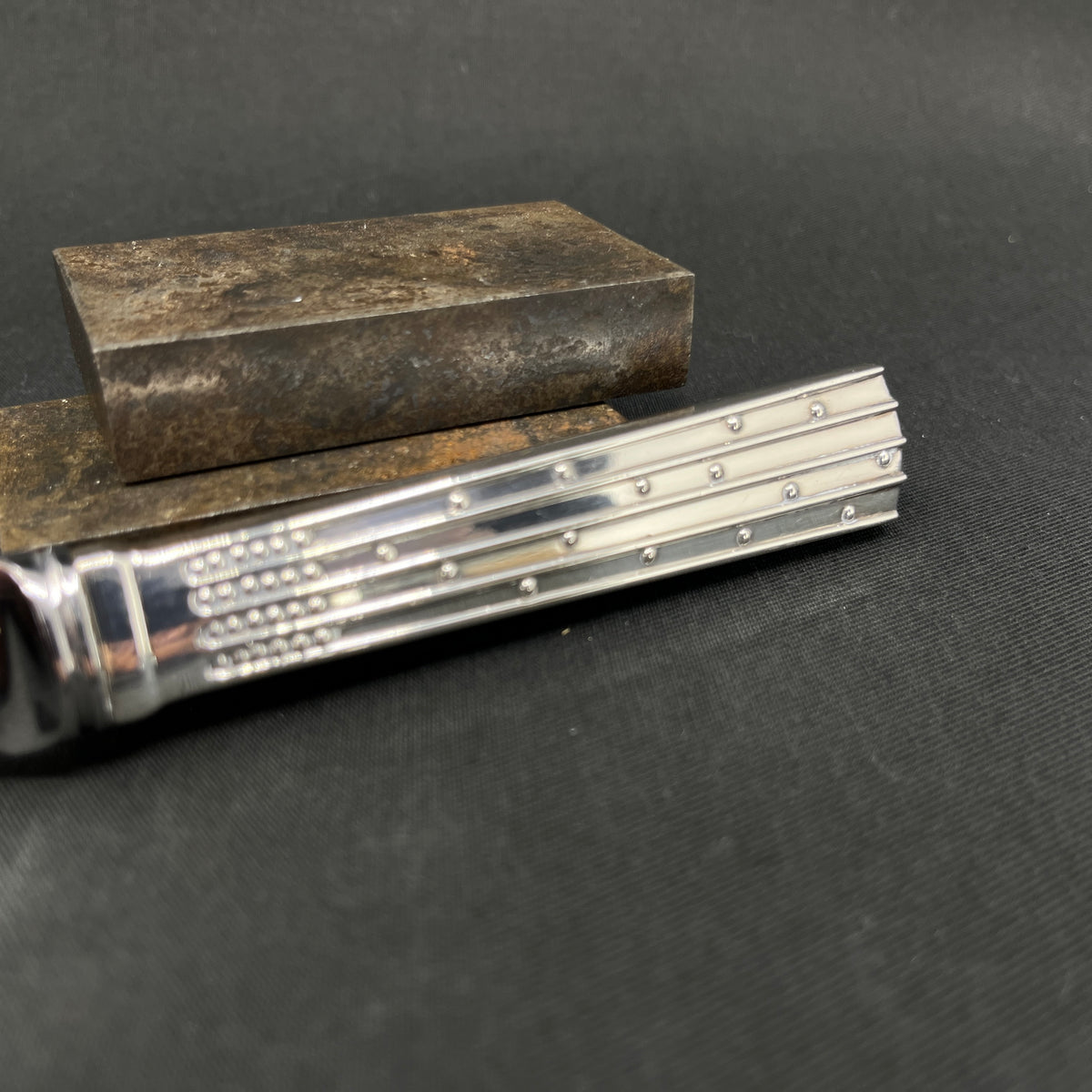 Champagne kace knive