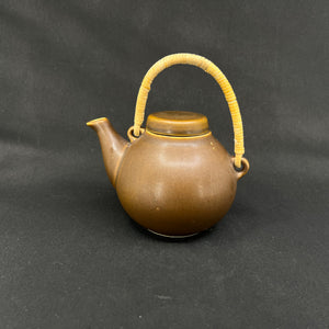 Teapot by Ulla Procope for Arabia, small brown model