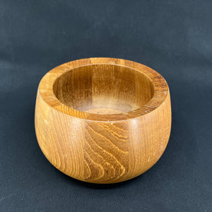 Skål af Jens Harald Quistgaard, 16X10 cm.