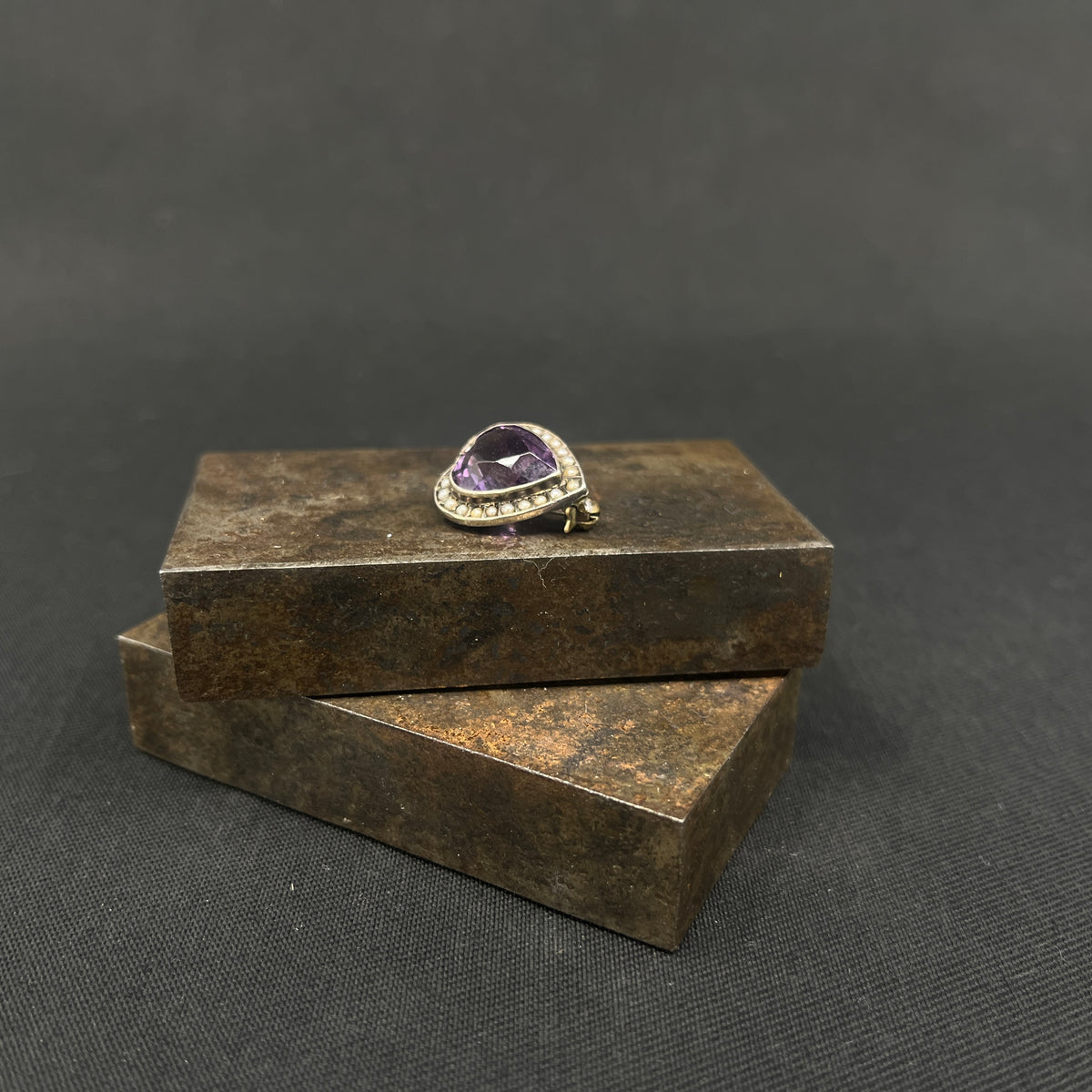 Antique brooch - Heart