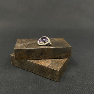 Antique brooch - Heart