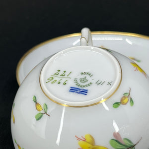 2 Royal Copenhagen Gul Berberis kopper