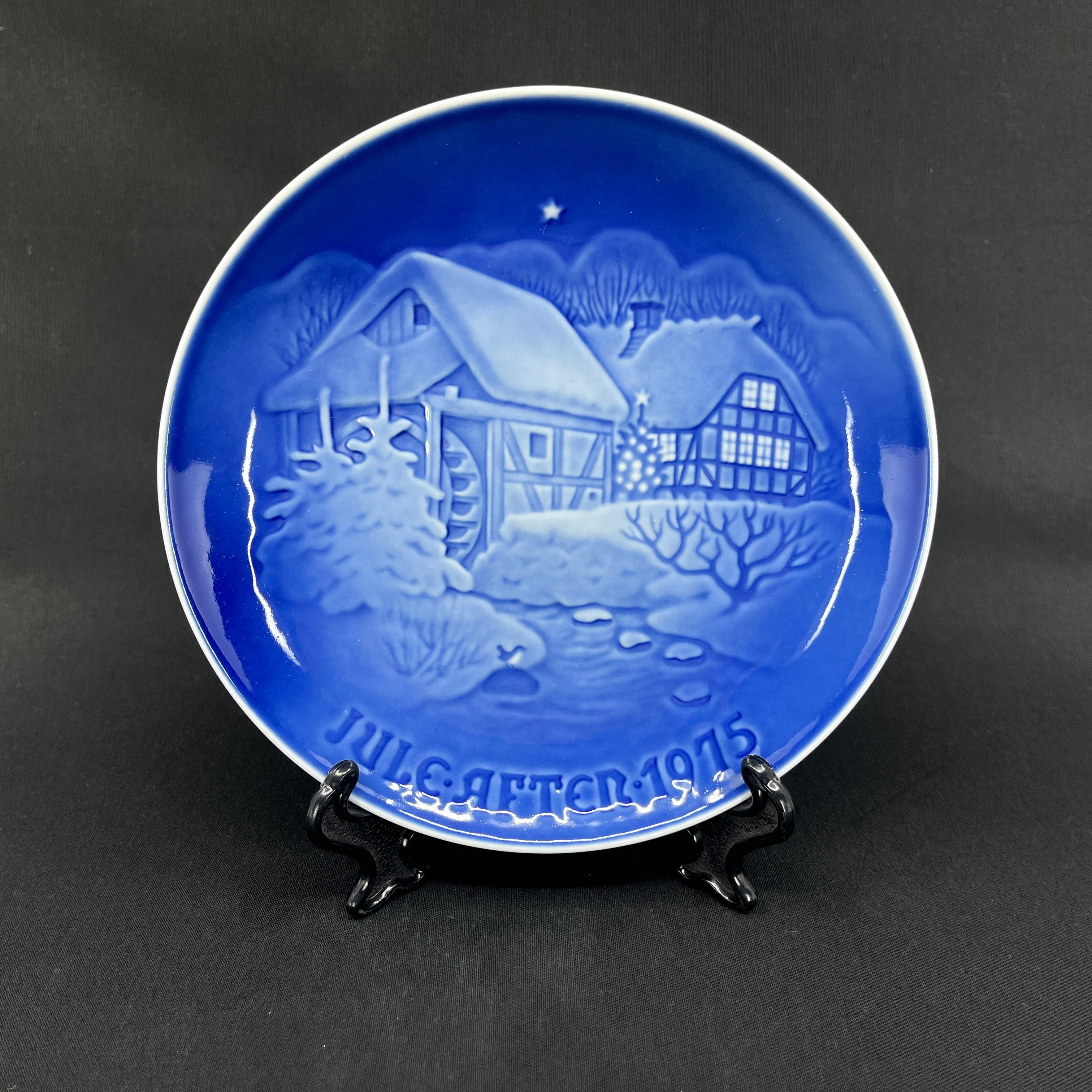 Bing & Grøndahl Christmas plate 1975
