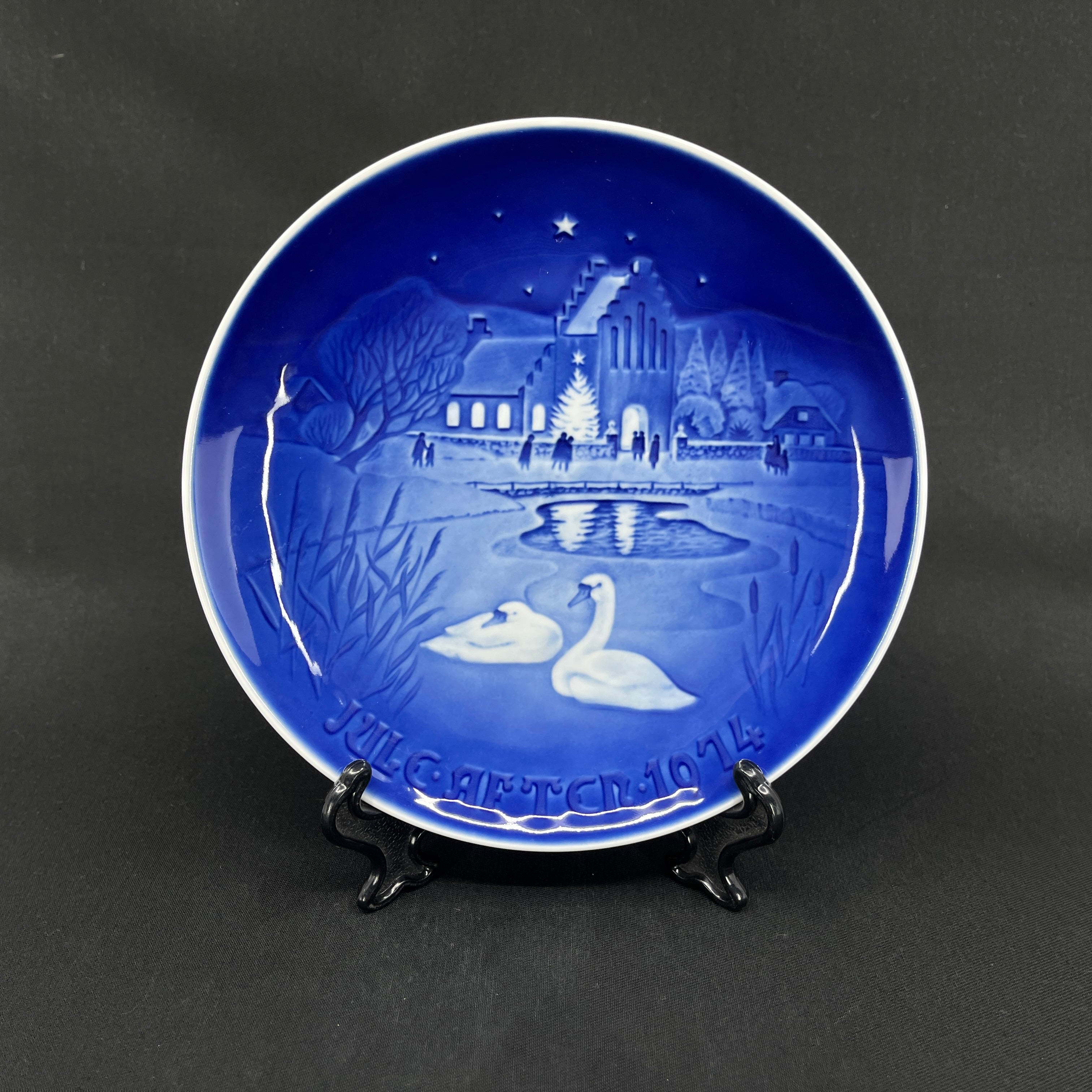 Bing & Grøndahl Christmas plate 1974